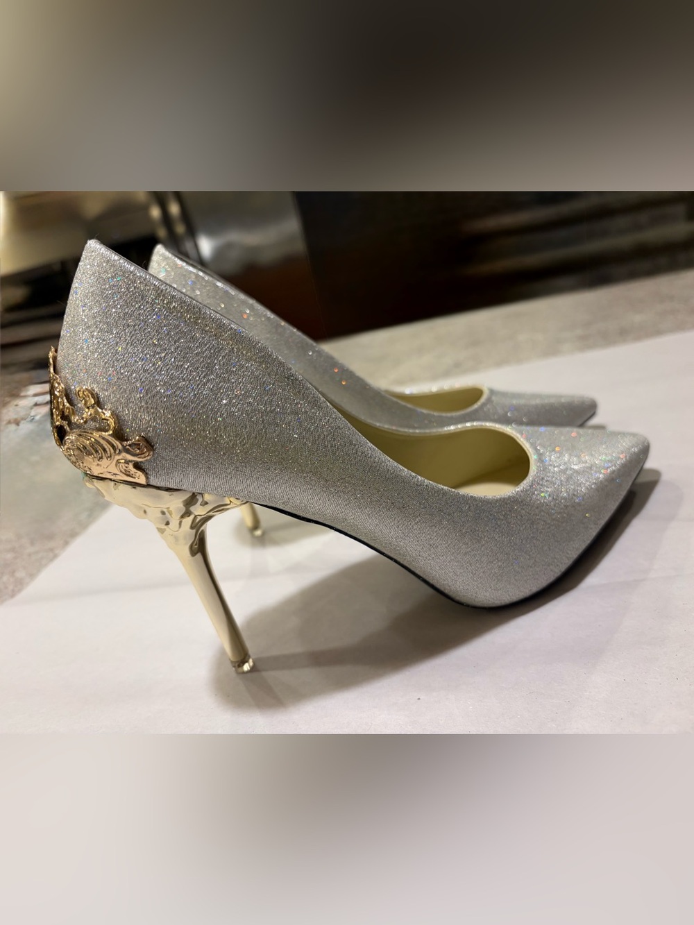 Glam Regency SHEIN Champagne Sparkle Pump Vixen Gold Sculpted Stiletto Heel SZ 7